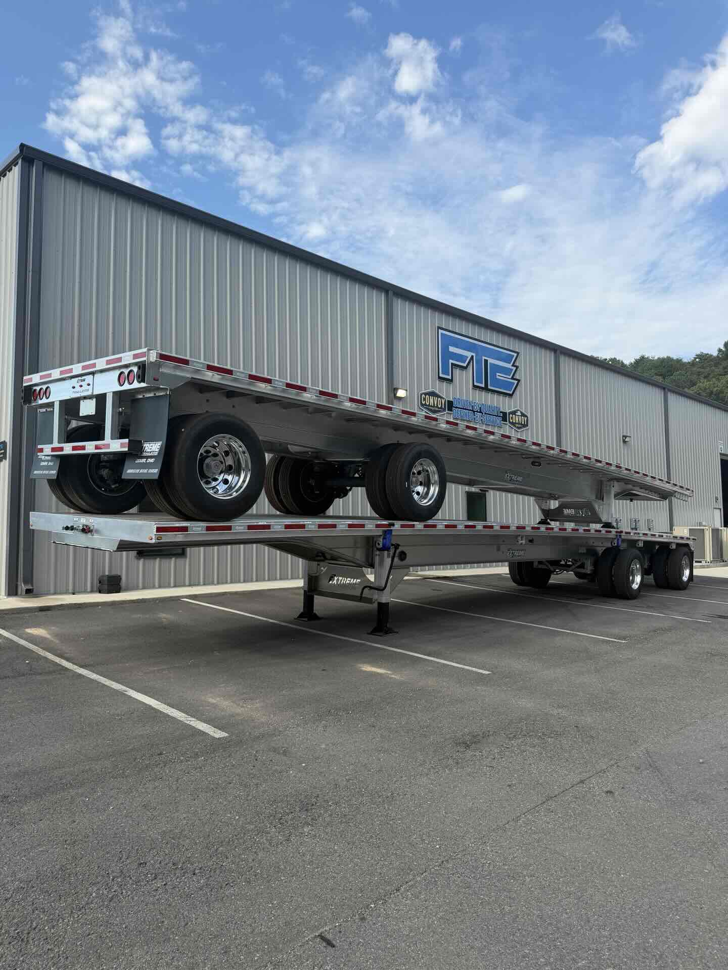 2027 Extreme Flatbed