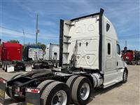 2020 Freightliner Cascadia
