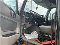 2020 International LT625