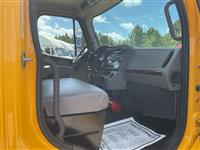 2019 Freightliner M2 BOX