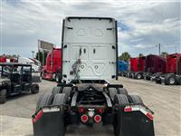 2019 Freightliner Cascadia