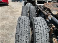 2019 Freightliner CA12564SLP - CA