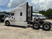 2019 Freightliner CA12564SLP - CA