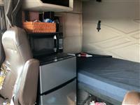 2015 Volvo VNL670
