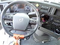 2020 Volvo VNL64T