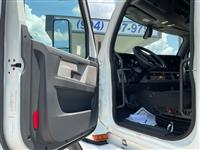 2019 Freightliner CA12564SLP - CA