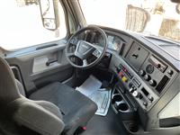 2019 Freightliner CA12564SLP - CA