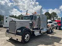 2022 Kenworth W9 Series