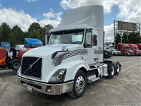 2018 Volvo VNL300