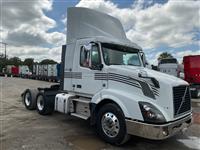 2018 Volvo VNL300