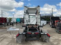 2018 Volvo VNL300