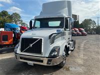 2018 VOLVO TRUCK VNL