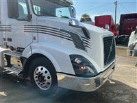 2018 VOLVO TRUCK VNL