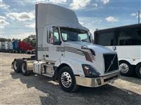 2018 VOLVO TRUCK VNL