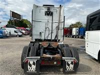 2017 Volvo VNL64T 780