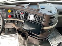 2017 Volvo VNL64T 780