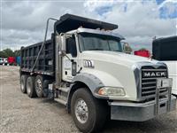 2019 Mack GR64B