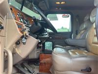 2009 Peterbilt 384