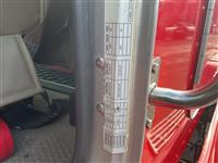 2009 Peterbilt 384
