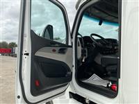 2023 Peterbilt 579