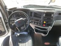2023 Peterbilt 579