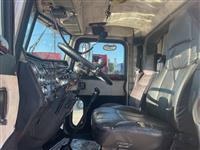 2000 Peterbilt 379-127