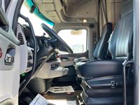 2023 Peterbilt 579