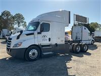 2020 Freightliner Cascadia