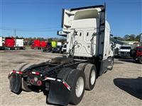 2020 Freightliner Cascadia