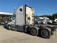 2020 Freightliner Cascadia