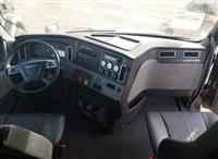 2024 Freightliner Cascadia