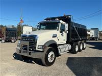 2011 Mack GU713