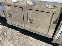 2020 Volvo VNL64T630