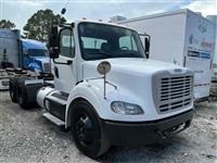 2015 Freightliner M2 112