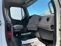 2015 Freightliner M2 112