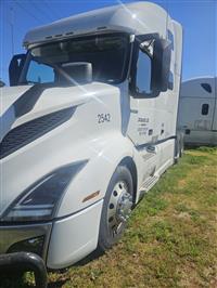 2021 Volvo VNL64T760