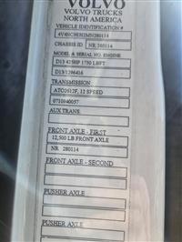 2021 Volvo VNL64T760