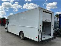 2020 Freightliner MT556