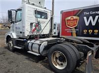 2016 Volvo VNL300