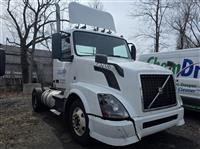 2016 Volvo VNL300