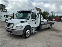 2024 Freightliner M2