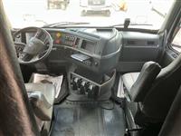2020 Volvo VNL64T630