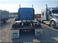 2019 Kenworth W900