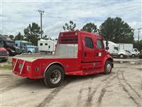 2011 Freightliner M2