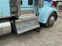 2021 Kenworth W900