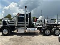 2012 Peterbilt 389