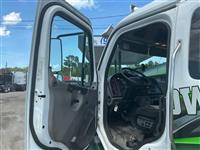 2020 Freightliner M2 106