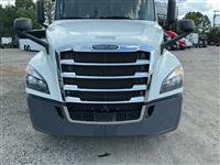 2020 Freightliner Cascadia