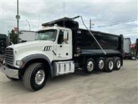 2023 Mack GR104FR