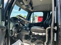 2025 Freightliner M2 106